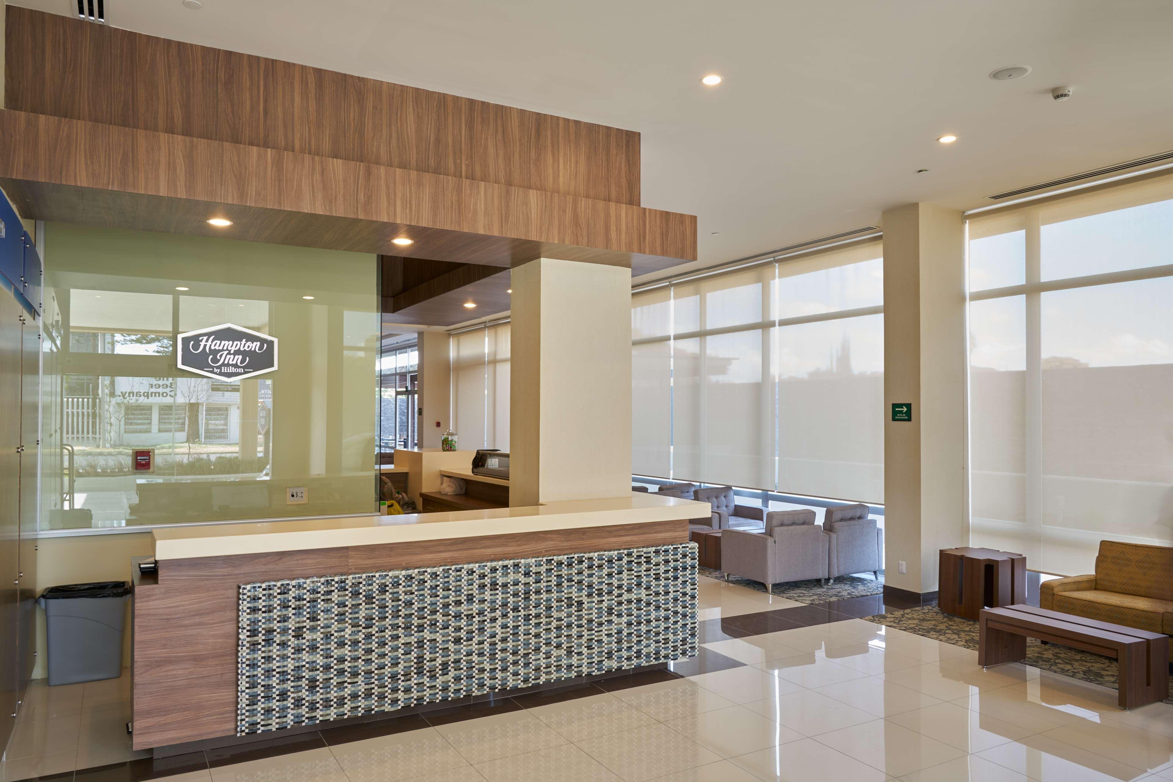 Hampton Inn By Hilton Irapuato Esterno foto